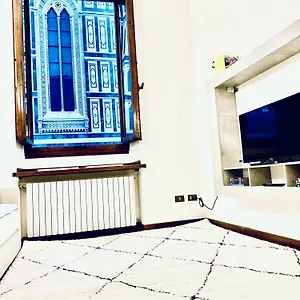https://la-mandorla-studio-apartment-in-piazza-del-duomo.it-tuscanyhotel.com