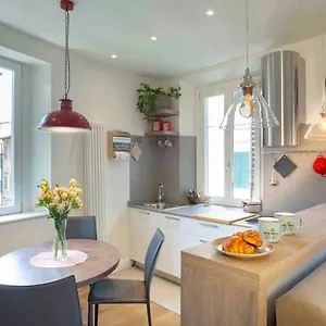 Apartment With Florenz