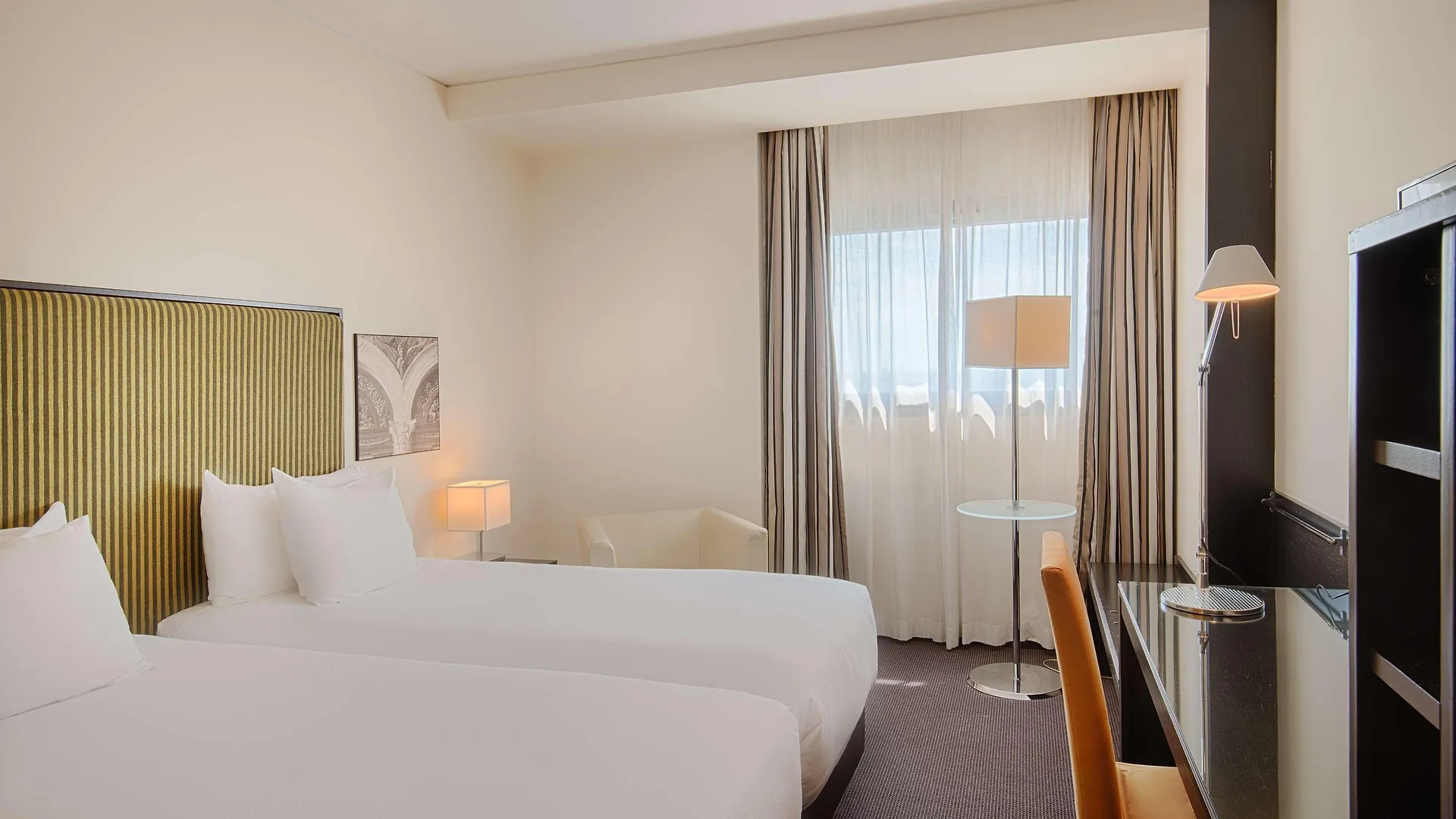 Savhotel Mantegna Padova 4*,