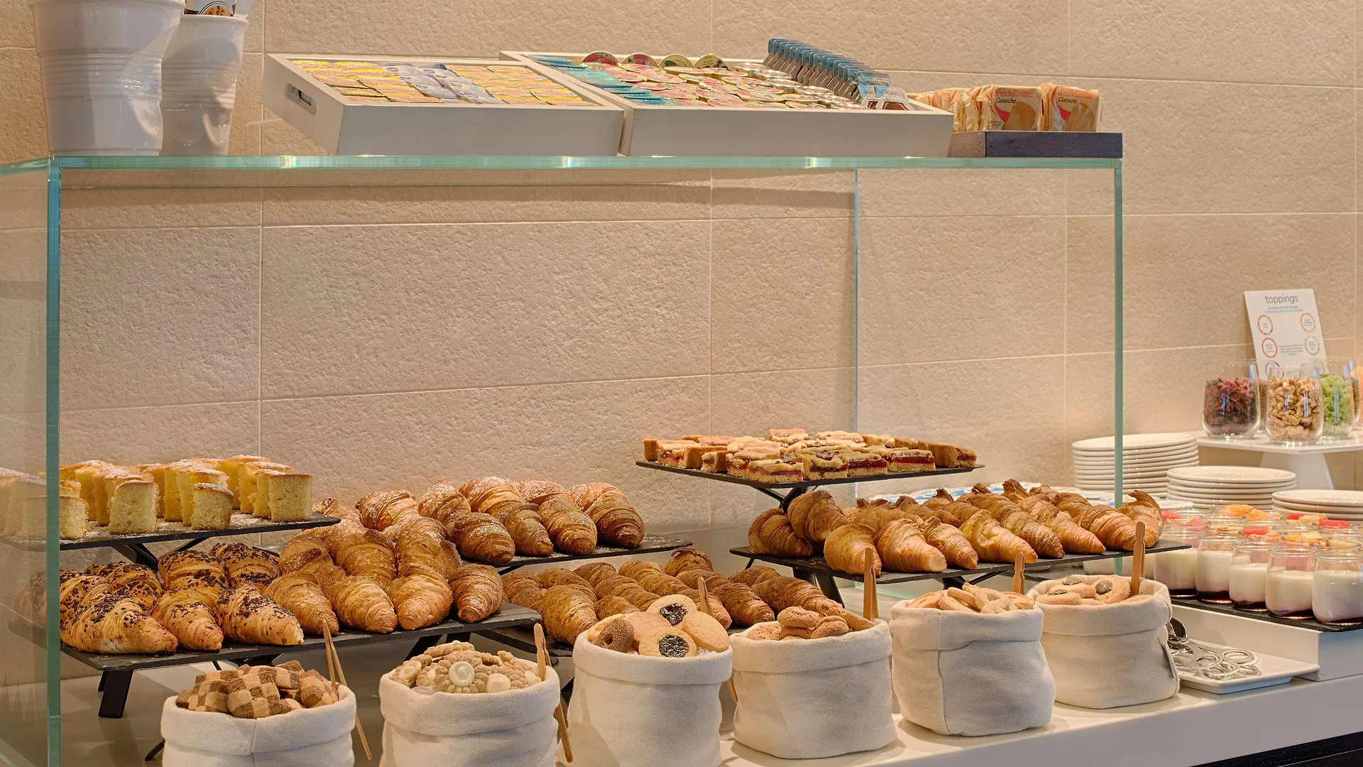 Savhotel Mantegna Padova 4*,  Italy