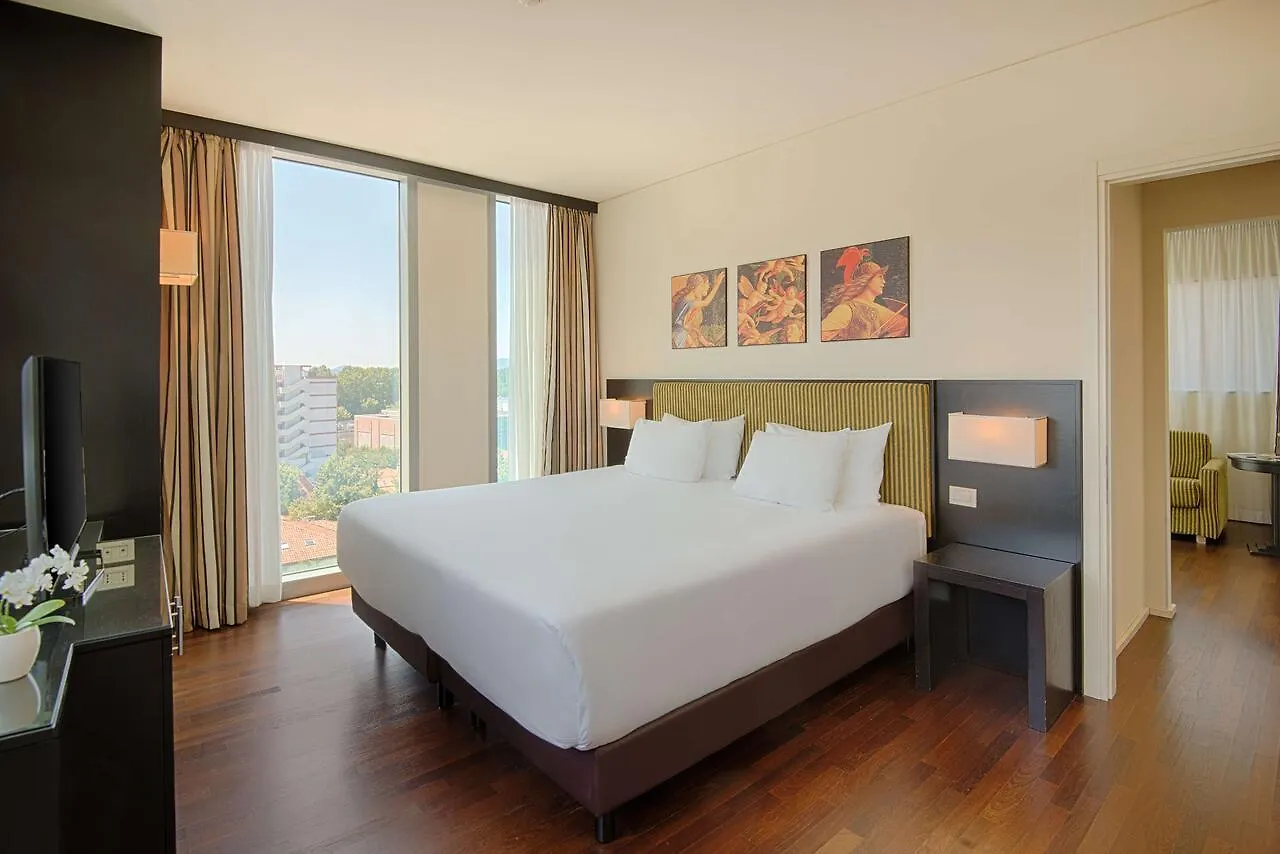 Nh Padova Hotel