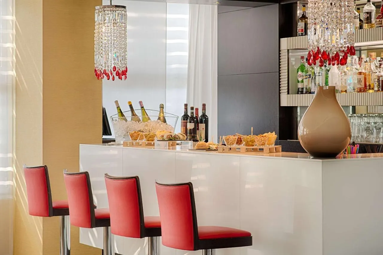 Nh Padova Hotel