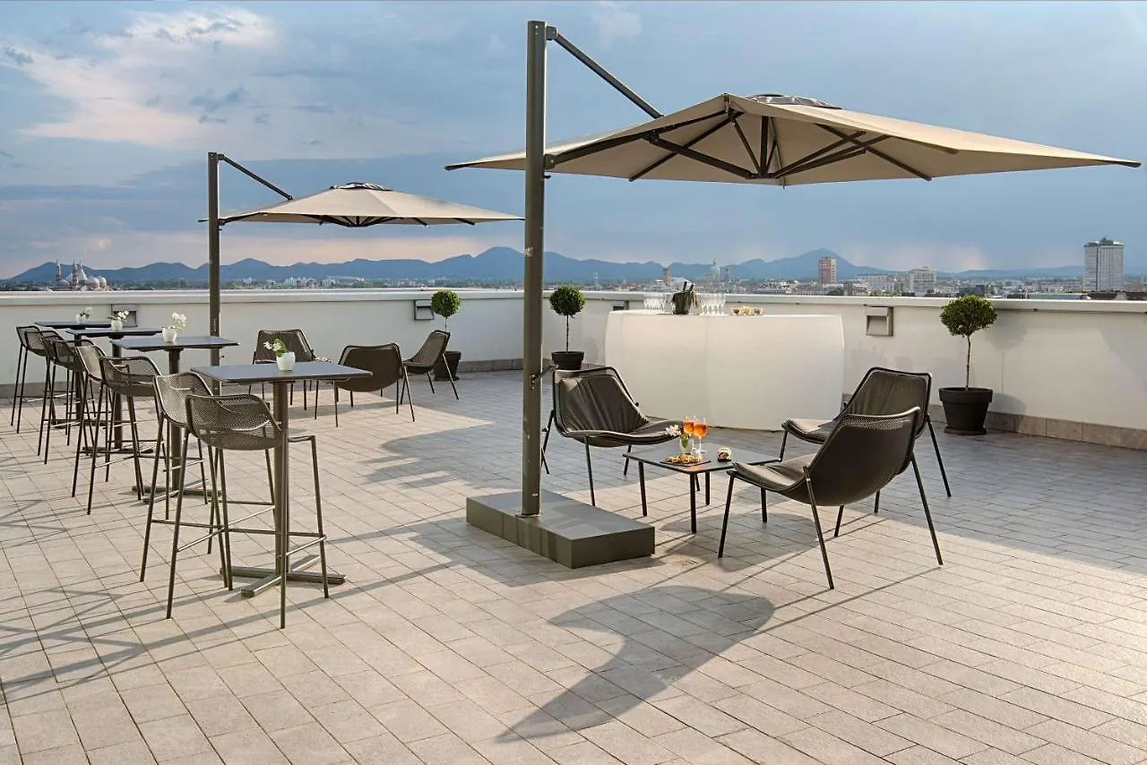 Nh Padova Hotel